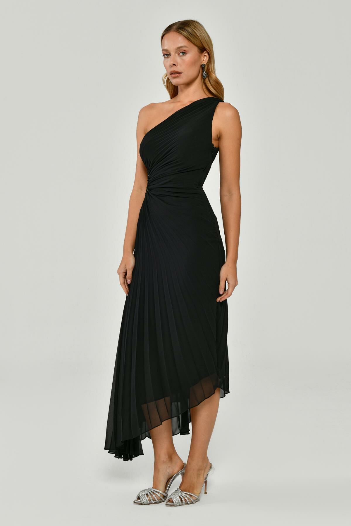 One Shoulder Low Waist Pleated Asymmetrical Cut Chiffon Midi Dress